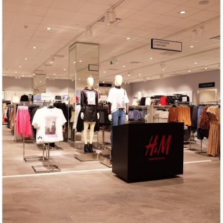 H&M  VINCOM PLAZA NGO QUYEN - DA NANG